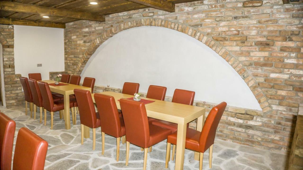 Penzion U Dablova Kopyta Rakvice 外观 照片